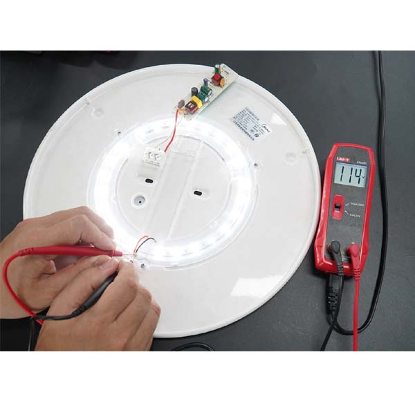 UT659D LED Tester