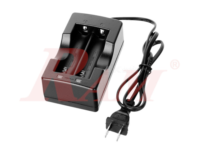 Charger for 2x18650 Li-ion Battery شاحن ثنائي بطاريات ليثيوم مقاس 18650